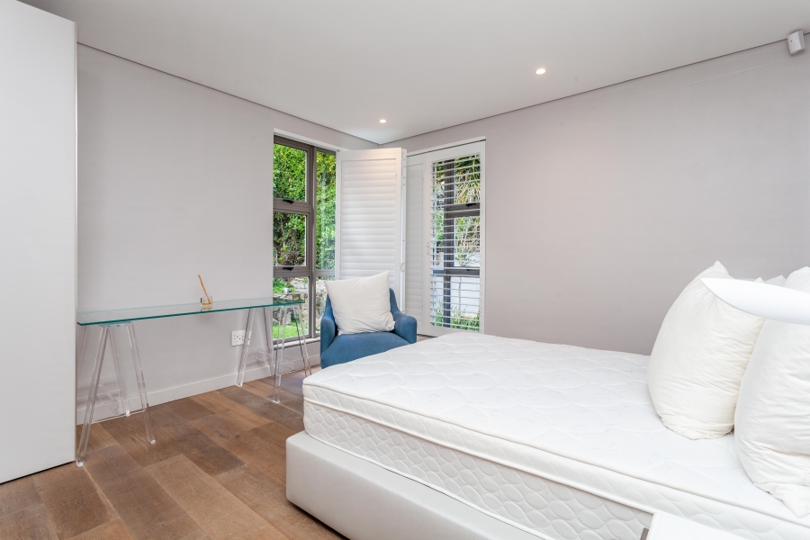 To Let 4 Bedroom Property for Rent in Camps Bay Western Cape
